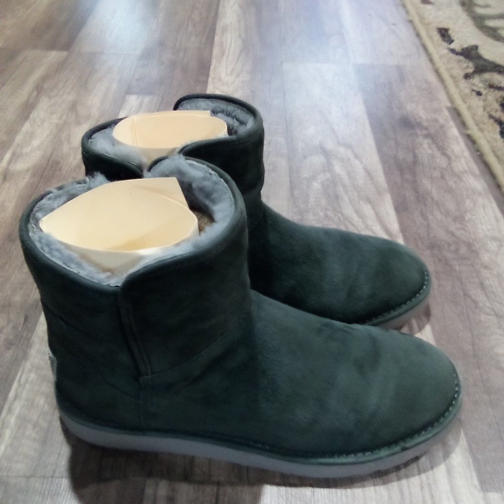 Ugg grey short booties with zipper size 7